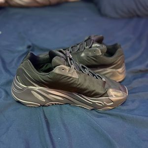 Yeezy Boost 700 MNVN Triple Black